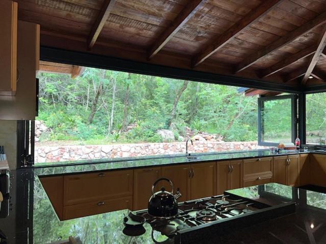Heysbrook Estate - Luxurious Lodges In A Private Valley Waterval-Onder Экстерьер фото